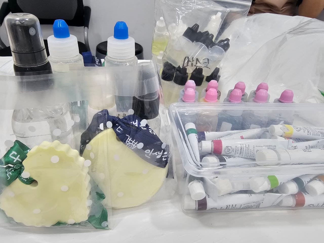 천연 비누 & 아로마 컬러링 공예